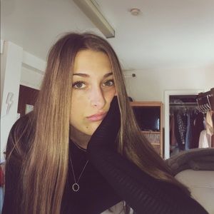 Meet your Posher, Nicole